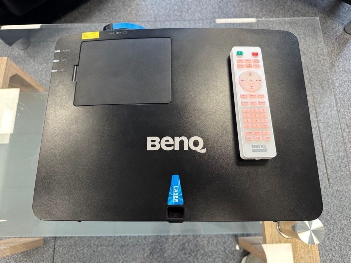 Ex Demo Benq LK936ST - Just 958 hours use & Benq warranty until April 2027