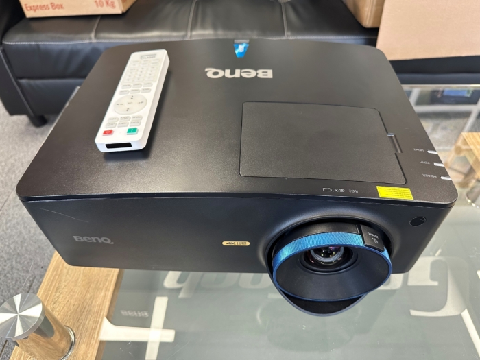 Ex Demo Benq LK936ST - Just 958 hours use & Benq warranty until April 2027 - Image 2