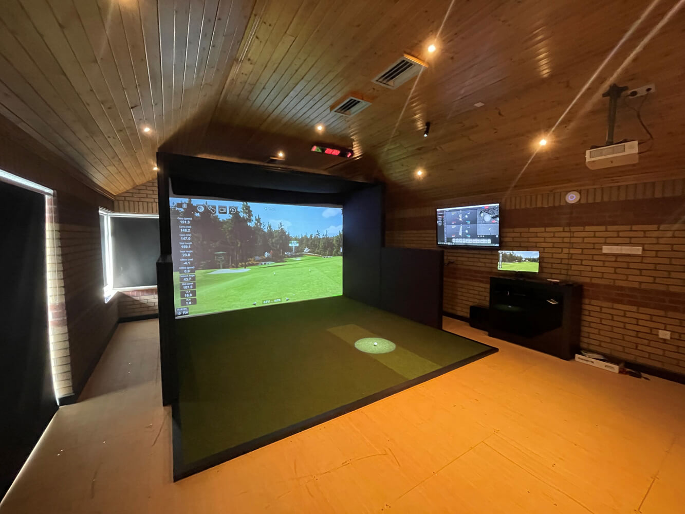 Golf simulator enclosures and floors from Golf Tech Systems